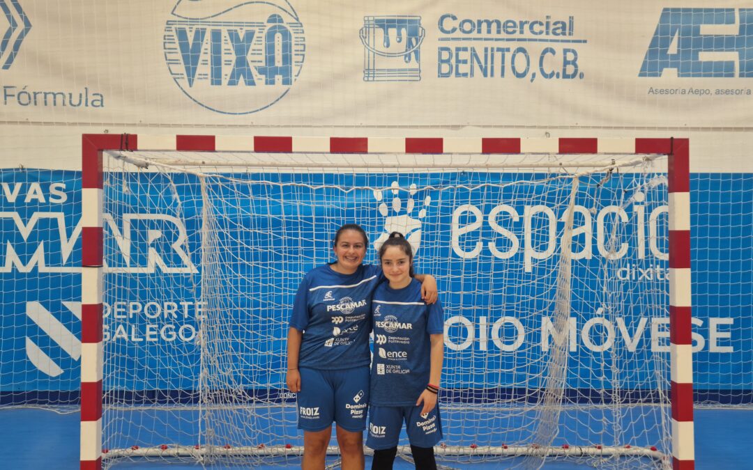 Sofía e Estela co equipo de Primeira División en pretempada